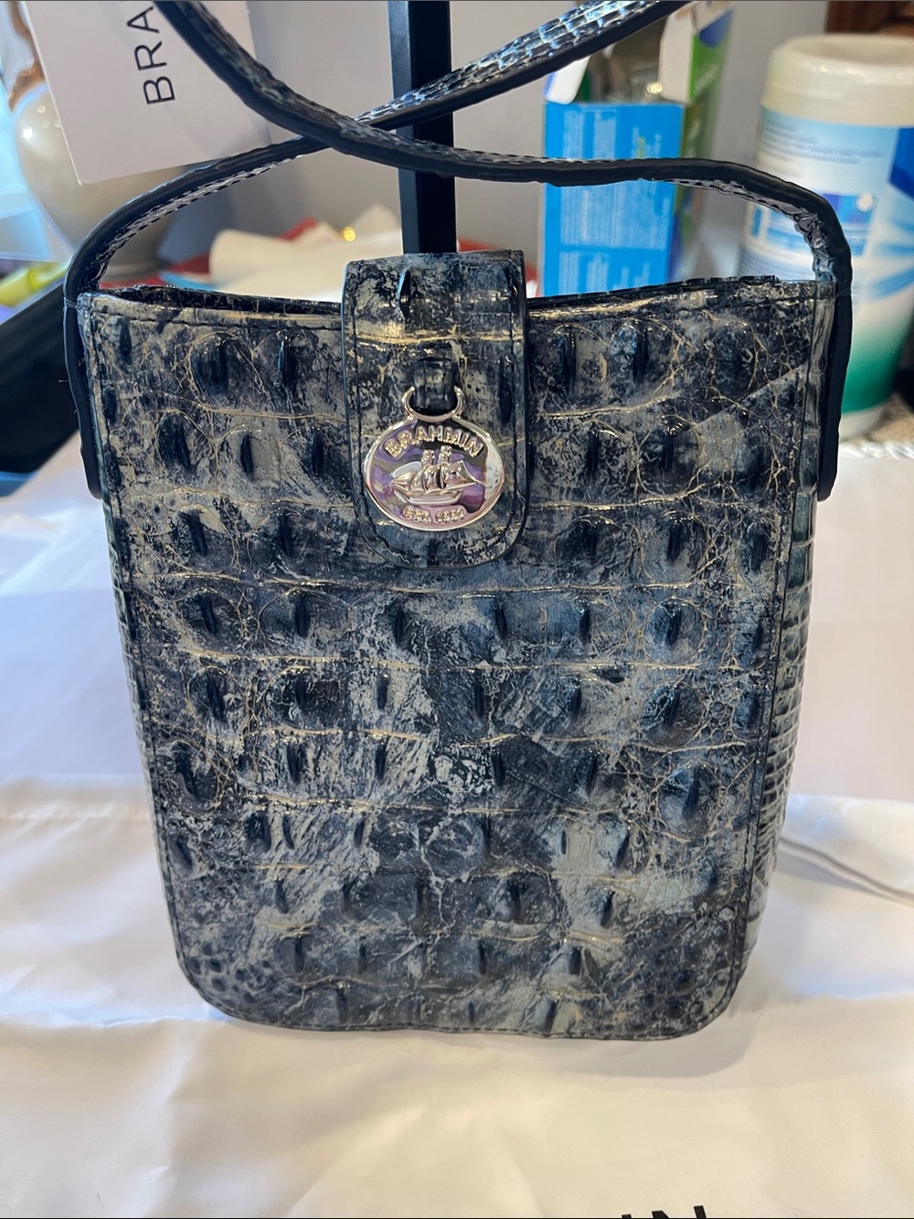 Brahmin Marley Crossbody Croc Embossed Glacier EUC NWT with Dust Bag - Picture 4 of 10